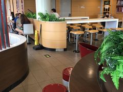 大堂-麦当劳(展览路店)