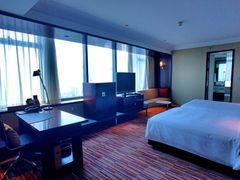 -上海龙之梦万丽酒店