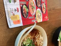 -李先生牛肉面大王(上海站南广场店)