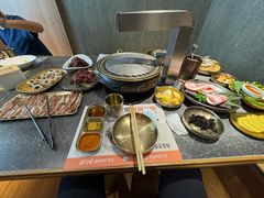 -草家酱蟹炭火烤肉店(珲春南路一店)
