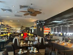 -大头虾越式风味餐厅(光明广场店)