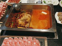 -百年川椒重庆老火锅(光谷店)