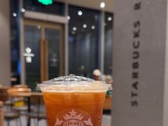 -星巴克臻选(深圳前海嘉里中心店)