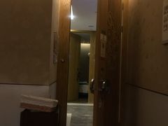 -新盈光·云会所(百丈东路店)