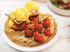 班尼迪克红菜头熏鲑鱼可乐饼-The Rug Cafe(王府中环店)