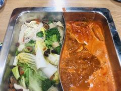 饼子夹香肠-楠同学辣糊糊