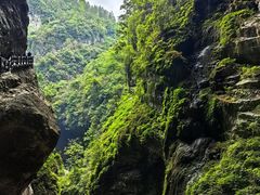 -龙水峡地缝景区