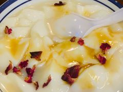 -云阿蛮云南生烫牛肉米线(奉贤路店)