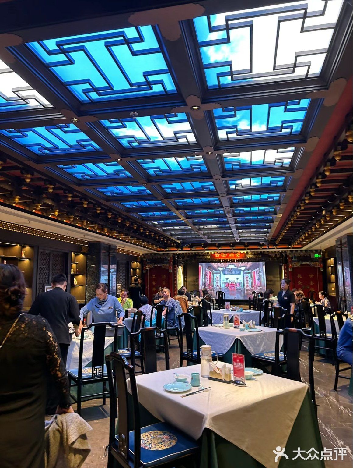 四世同堂餐厅是北京的一家高端餐饮连锁品牌
