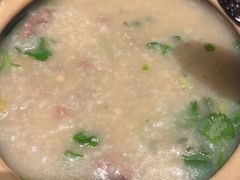 生滚牛肉粥-潮界(虹桥新天地店)