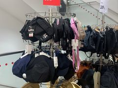 -优衣库(哈尔滨中央大街店)