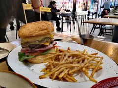 -HELLO 27 意面·沙拉·帕尼尼