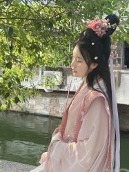 -一揽芳华汉服旗袍体验馆(拙政园店)