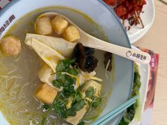 -小杨生煎(金山百联购物中心3楼店)