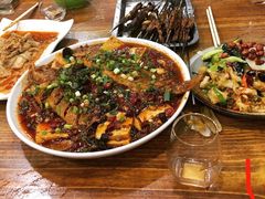 -六福烧烤酒馆(秦隆步行街店)