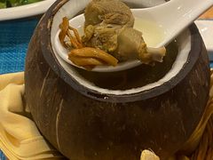 椰子鸡汤-糟粕醋·椰苑海南菜餐厅(亚龙湾天域酒店)