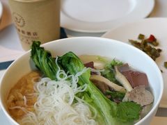 -翔丰国际酒店海鲜自助晚餐