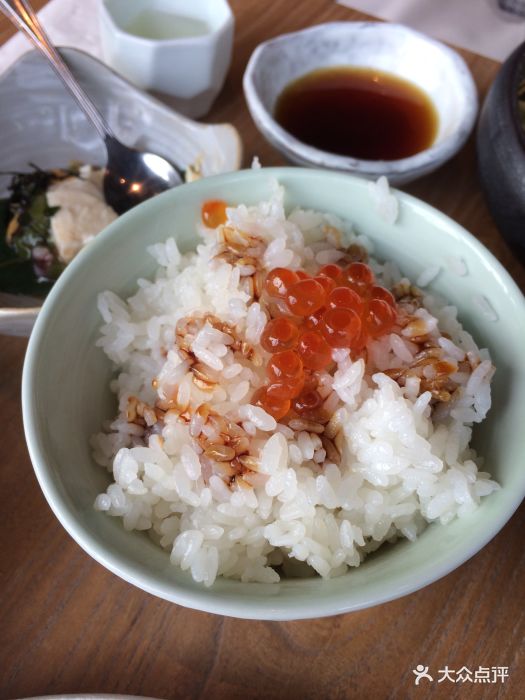 hana by hatsune 叶奈日式料理(国贸商城店)鱼籽饭图片