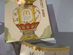 -麦当劳(上海虹桥站30B检票口楼上)