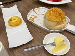 菠萝油包-创元千禧大酒店 · 香港轩