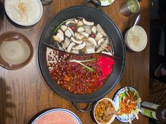 -萍姐火锅·公路夜市(武汉首店)