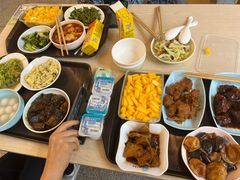 -同济大学本部学苑饮食广场