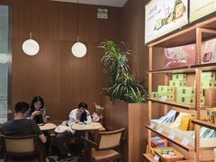 -奈雪的茶(皇庭广场店)