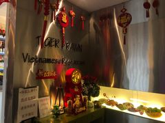 -大头虾越式风味餐厅(光明广场店)