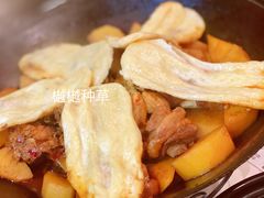 地锅鸡-眷江南之小蓝鲸(王府大街店)