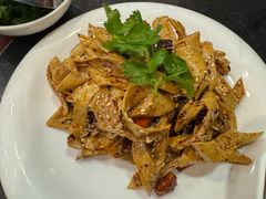 -老来福·非遗酸汤兔(凯旋路店)