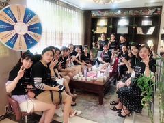 课外活动-首脑美容美发化妆美甲培训学校(龙岗校区)