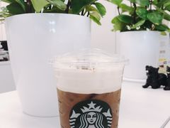 -星巴克(静安嘉里中心B2店)