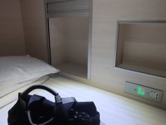 -栖游青年旅舍(华强北地铁站店)