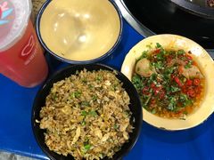 外婆蛋炒饭-马路边边·成都串串(翠柏路店)