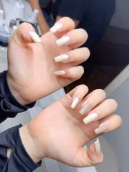 -小黑瓶美甲美睫