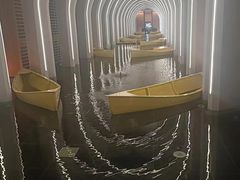 -涨巢·潮玩水疗局