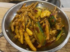 干锅姜辣凤爪-江城燕子大排档(江汉路步行街店)