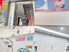 -龙格亲子游泳俱乐部(泊富中心)