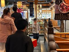 -巴渝瓦肆重庆鲜火锅(宝龙环湖店)