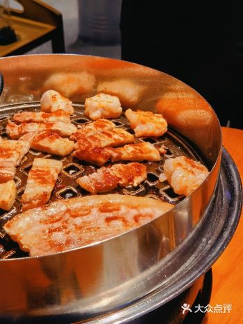 终于还是开到了泉州晋江烤肉的排队王