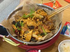 -红渡小香·牛肉麻辣香锅(车站南路店)