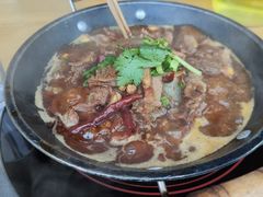 -大众跷脚牛肉馆·非遗传承单位(峨眉山店)
