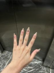 -UGIRL有个美甲