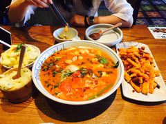 -云海肴·汽锅鸡·云南菜(天山百盛优客店)