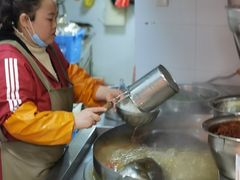-老味道遵义虾子羊肉粉(兴关路店)