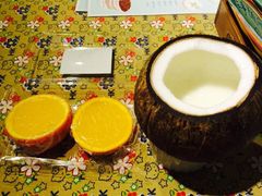 -志龙皇冠吃货椰子铺