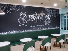 -安格丽娜·狗咖·猫咖羊驼咖(春熙路百盛商场店)