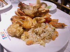 -领鲜活海鲜榴莲自助火锅(东门店)