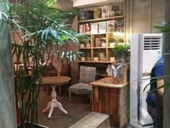 -HIGH FIVE哈福手工汉堡(桂林路店)