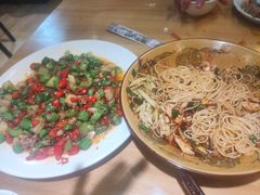 -自贡盐帮菜·玩辣餐厅(樱花园西街店)